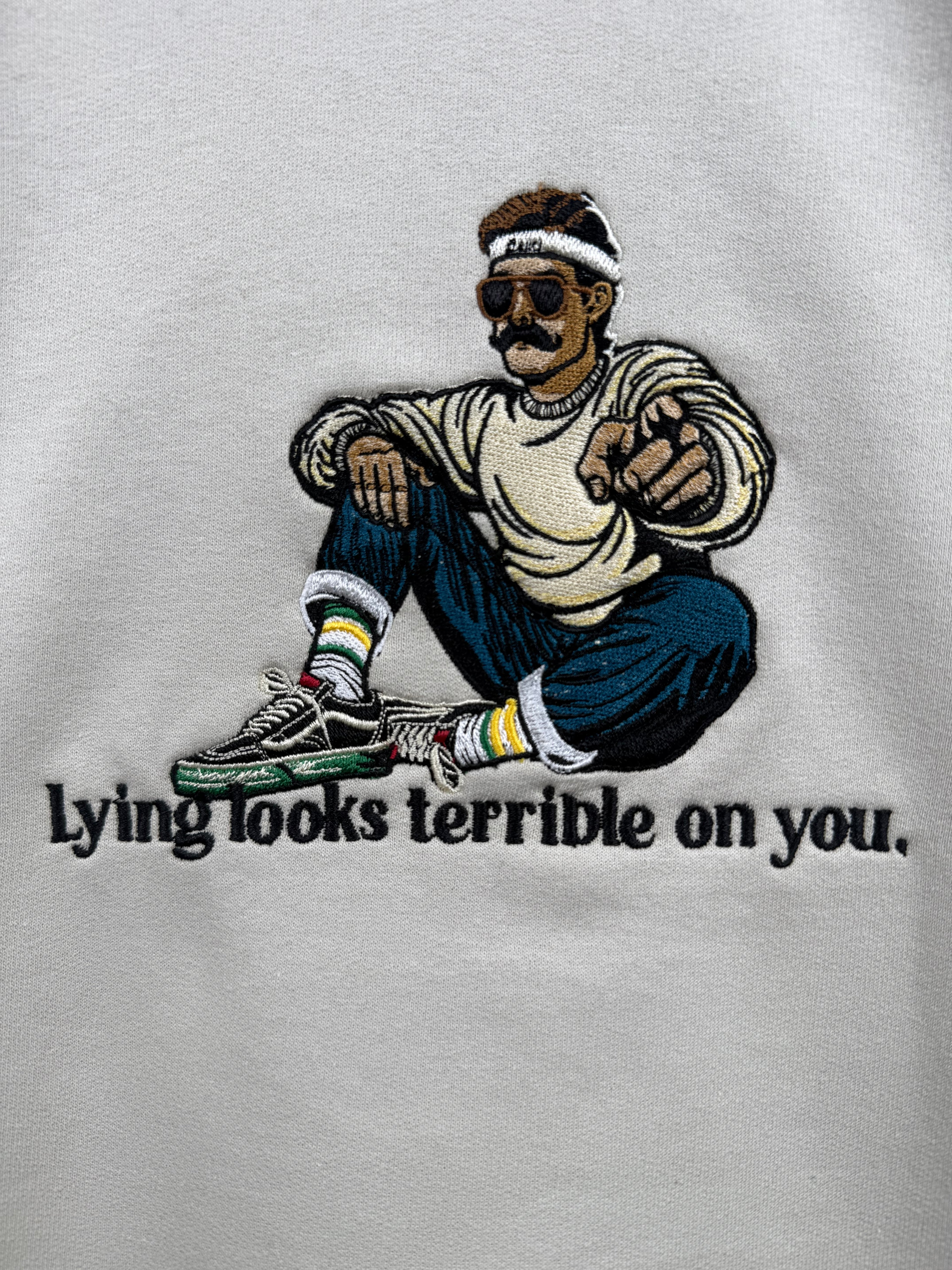 Lies Embroidered Heavyweight Sweatshirt | MLABEL.